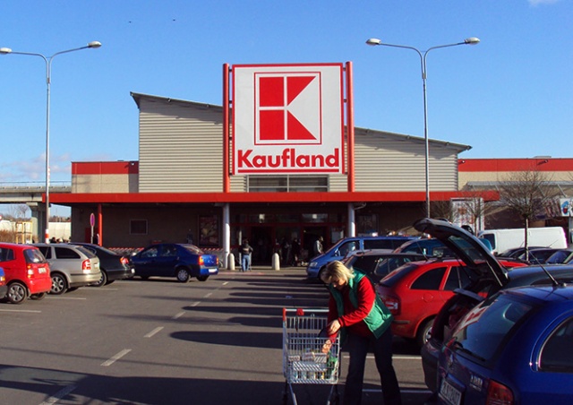 В чешских магазинах Kaufland начали продавать тесты на коронавирус