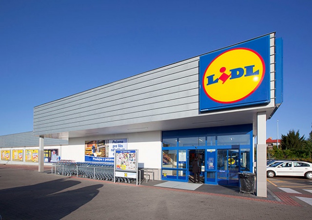 Lidl в Чехии существенно повысит зарплаты продавцам и кассирам