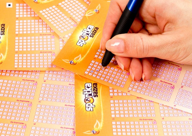 Чехия обяжет иностранцев платить налог с выигрышей в азартные игры