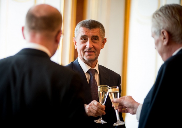 Президент Чехии отправил в отставку главу Минфина Андрея Бабиша
