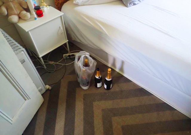В Австралии вор напился элитного шампанского и уснул во взломанном доме