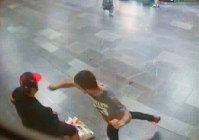 Пражский суд вынес приговор иностранцу, напавшему на пассажира метро