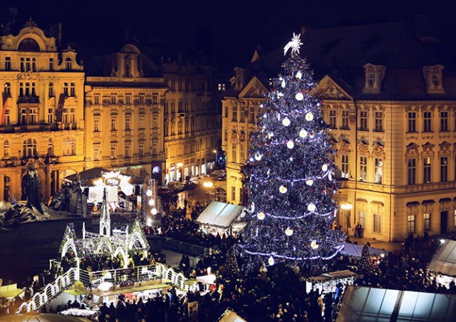 Прага объявила награду за помощь в поисках рождественской ёлки