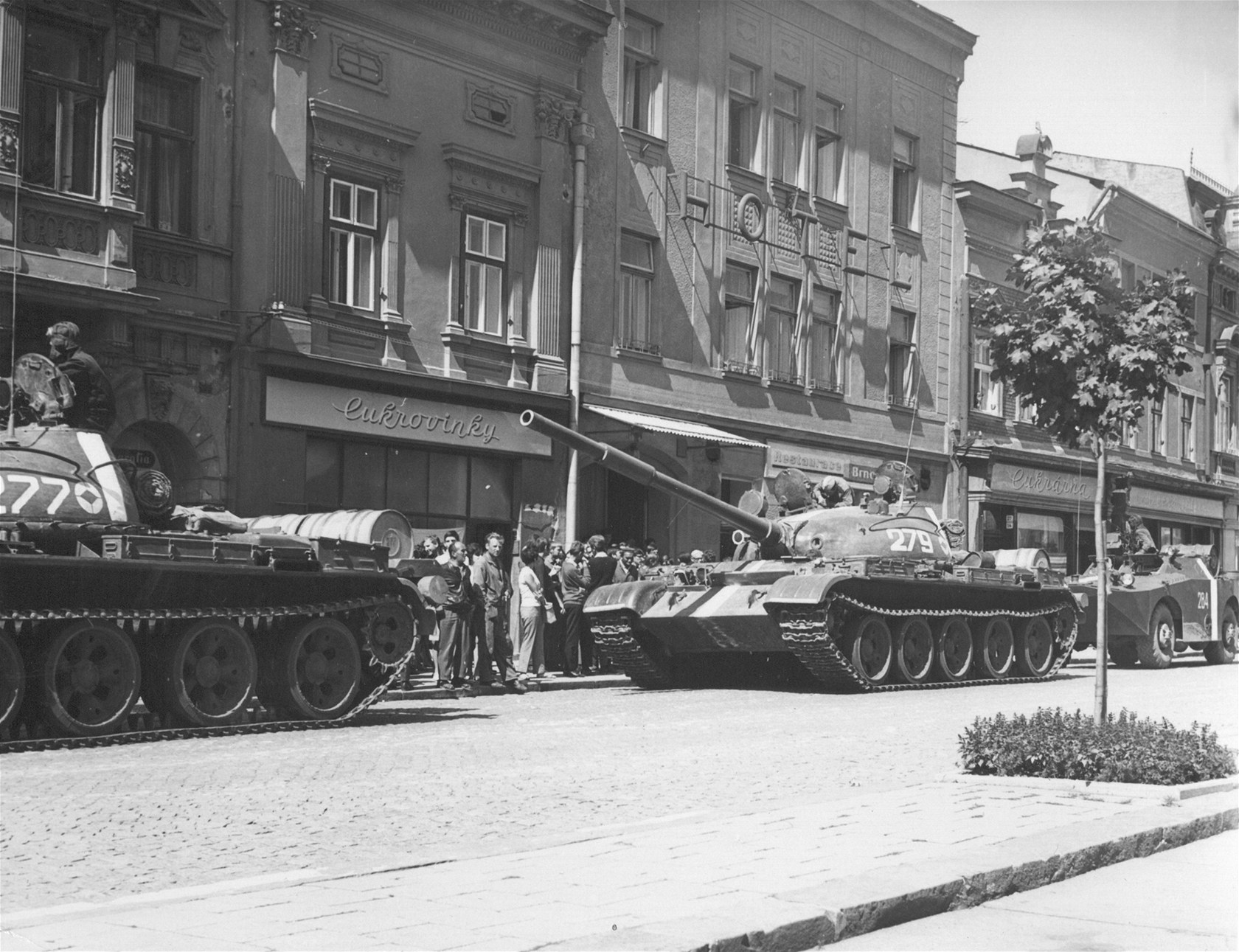 Москва чехословакия. Танки в Праге 1968. Операция «Дунай». Чехословакия, 1968 год..