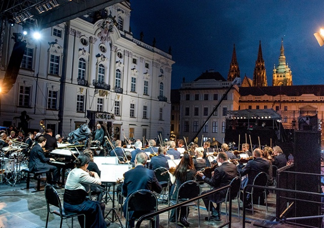 В среду симфонический оркестр даст бесплатный концерт в центре Праги