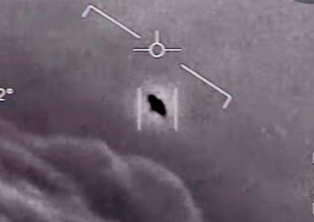 Пентагон подтвердил подлинность видео с НЛО 