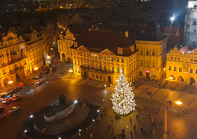 Прага опубликовала официальное видео зажжения рождественской ёлки