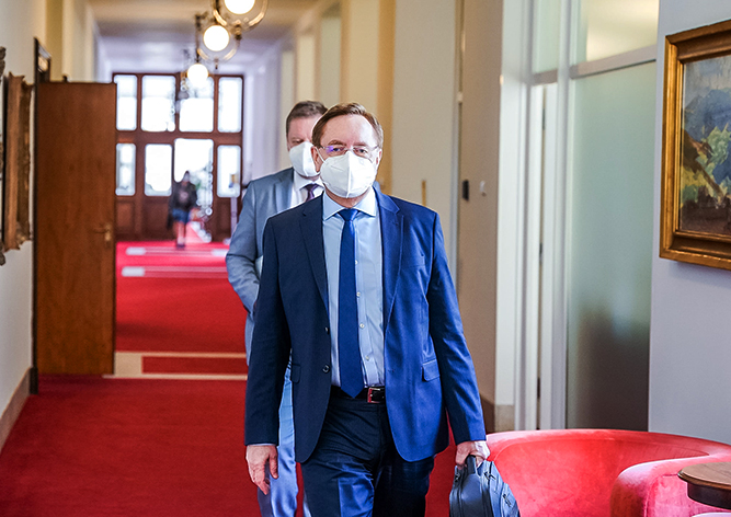 Минздрав Чехии: доступность бесплатных тестов на коронавирус снизится