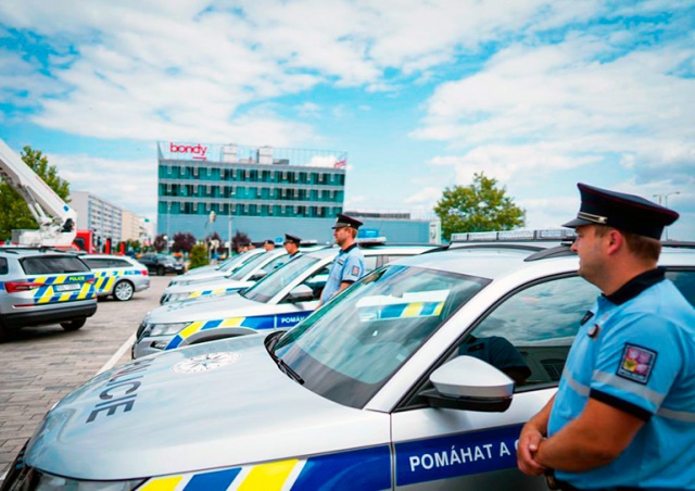 Полиция Чехии: 10 тыс. сотрудников могут уволиться в случае принудительной вакцинации