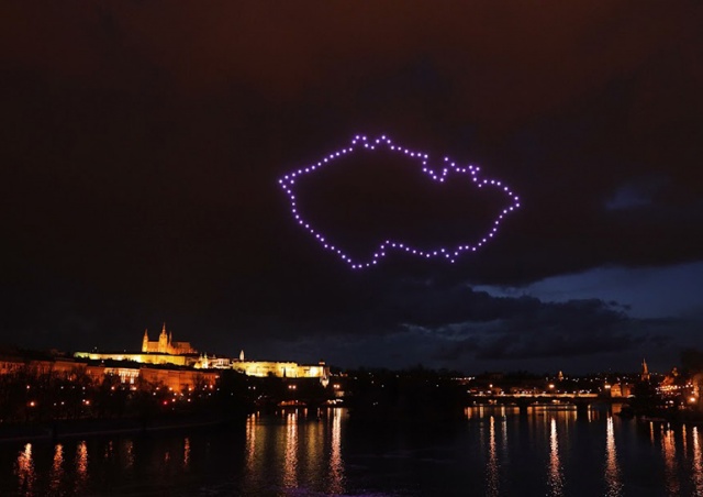 В центре Праги пройдет шоу летающих дронов