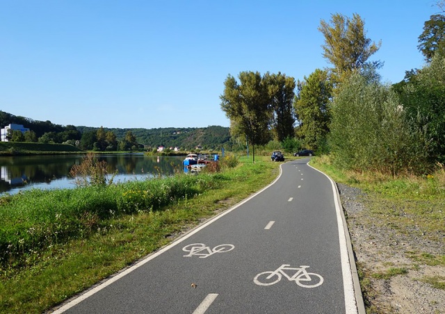 Между Прагой и Кладно построят велодорожку