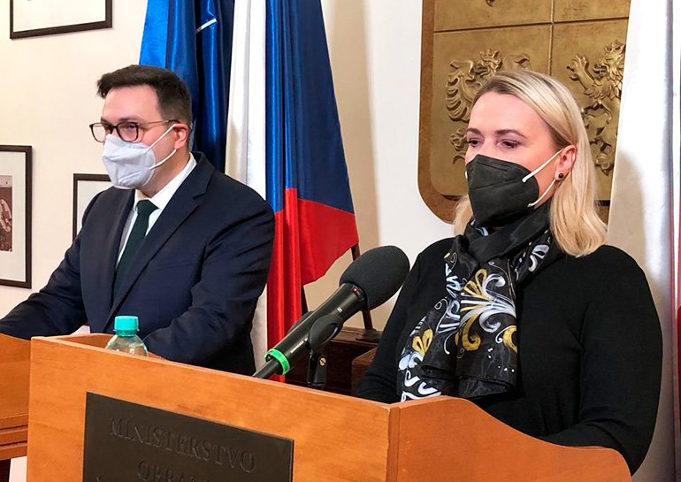 Чехия подарит Украине боеприпасы и поддержит санкции против России