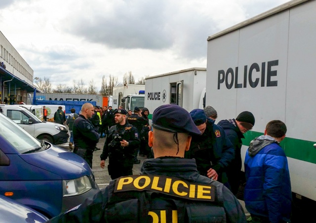 В Чехии резко выросло число нелегальных мигрантов
