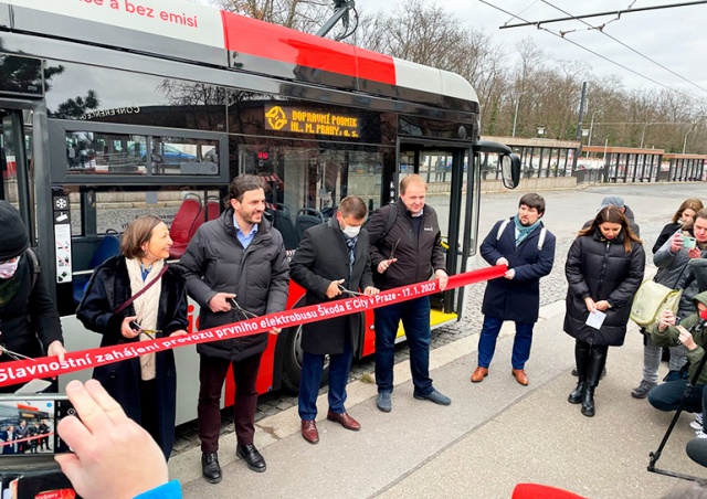 Первый пражский электробус Škoda E’CITY начал возить пассажиров