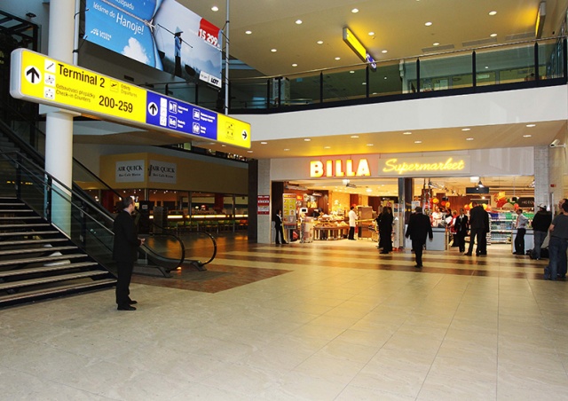 Супермаркет Billa в пражском аэропорту закроют на два месяца