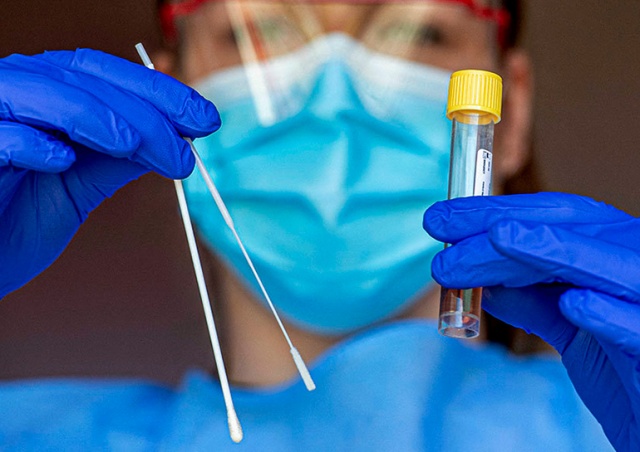В Чехии вступили в силу новые правила тестирования на коронавирус