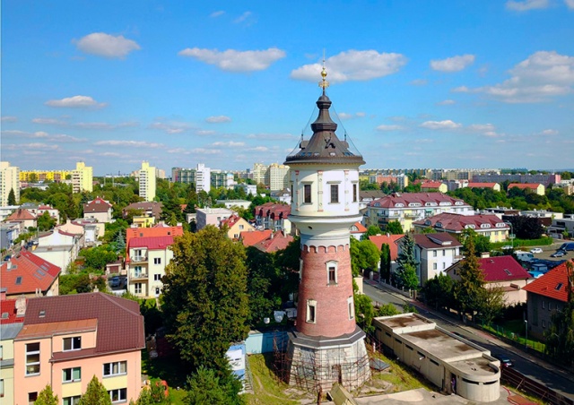 В Праге продают водонапорную башню, переделанную под жилье