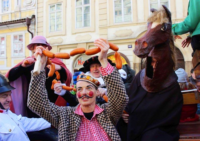 Масленицу в центре Праги отметят карнавальным шествием
