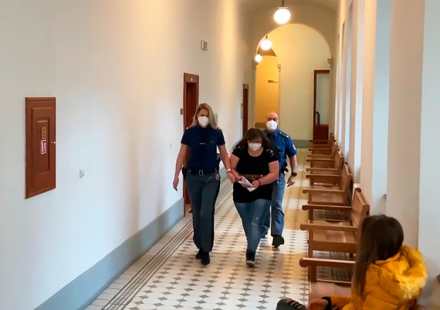 Чешский суд вынес приговор иностранке, убившей новорожденную дочь