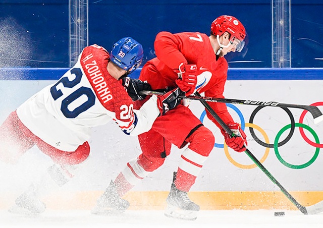 Чешские хоккеисты в зрелищном матче обыграли Россию на Олимпиаде