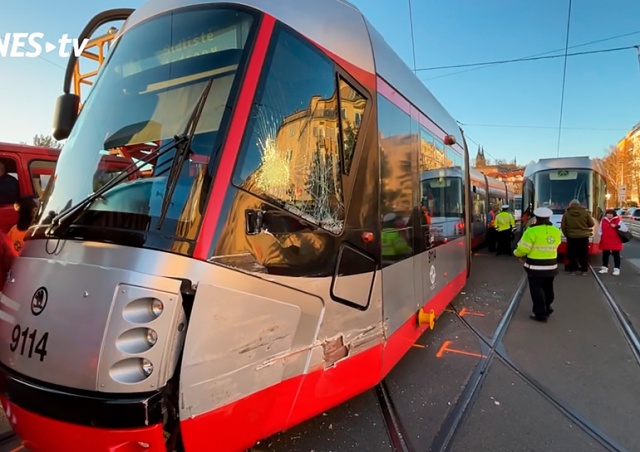 В Праге столкнулись два трамвая