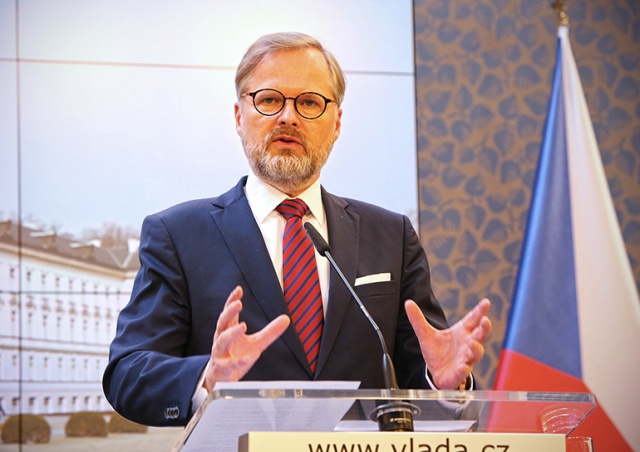 Чехия приостанавливает выдачу ВНЖ гражданам России