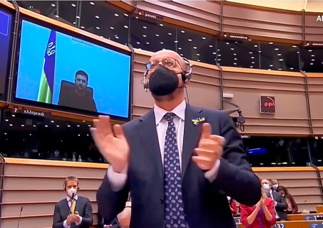 Члены Европарламента стоя аплодировали Владимиру Зеленскому: видео