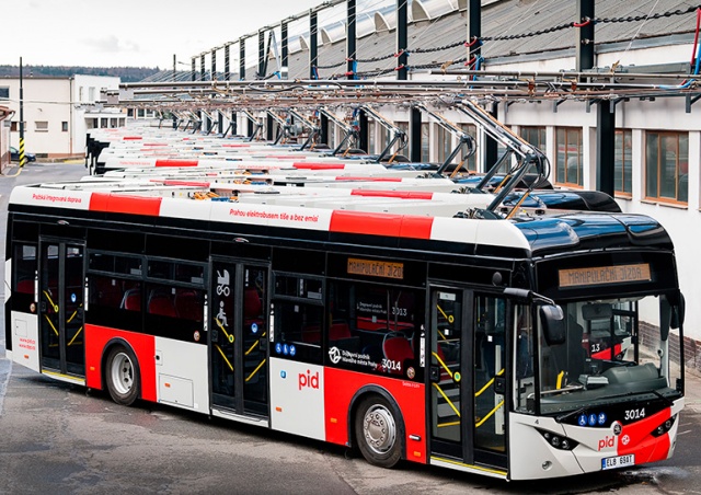 Прага сняла с работы все электробусы E’CITY из-за производственного брака