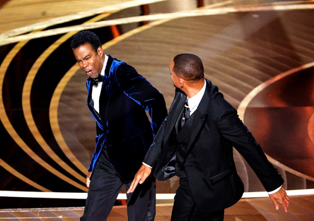 Уилл Смит ударил Криса Рока на церемонии «Оскар»: видео