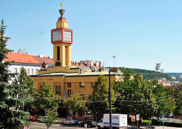 Уникальный пражский костел с театром признали памятником культуры