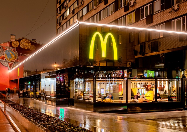 McDonald's закроет все свои рестораны в России