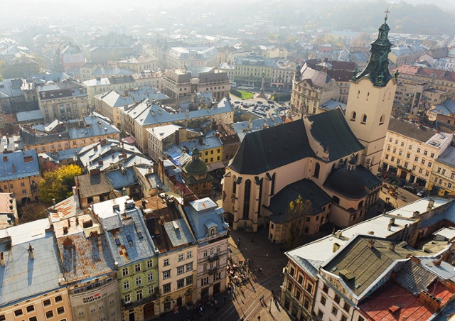 Чехия возобновила работу консульства во Львове