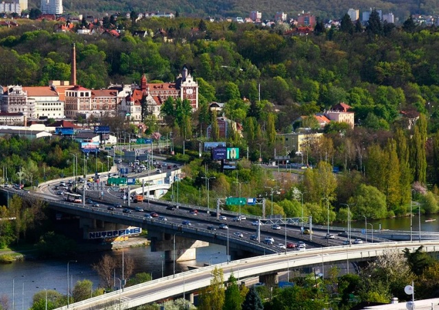 Реконструкция Баррандовского моста в Праге начнется 16 мая