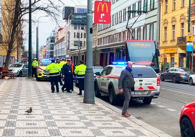 В Праге трамвай насмерть сбил человека