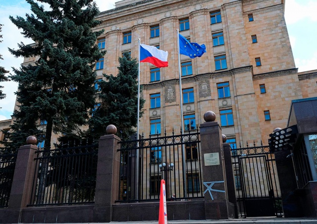 Россия высылает заместителя посла Чехии