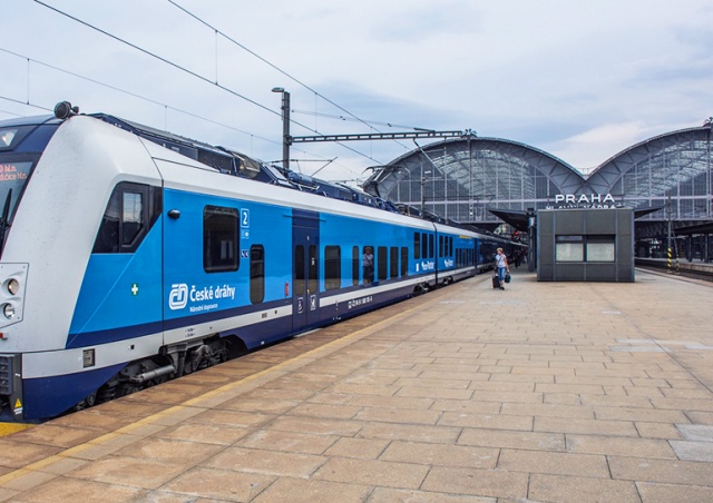 В Чехии изменились правила бесплатного проезда украинцев в поездах