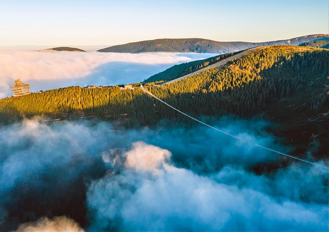 В Чехии скоро откроется самый длинный подвесной мост в мире. Названы цены билетов