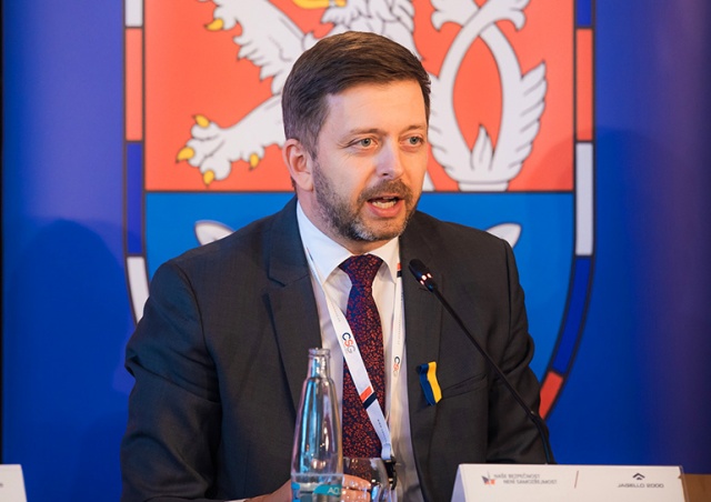 МВД Чехии предлагает и дальше не выдавать визы гражданам России и Беларуси