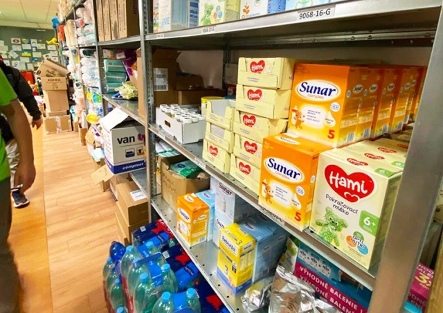 Пражскому центру для беженцев нужны продукты, средства гигиены и другая матпомощь 