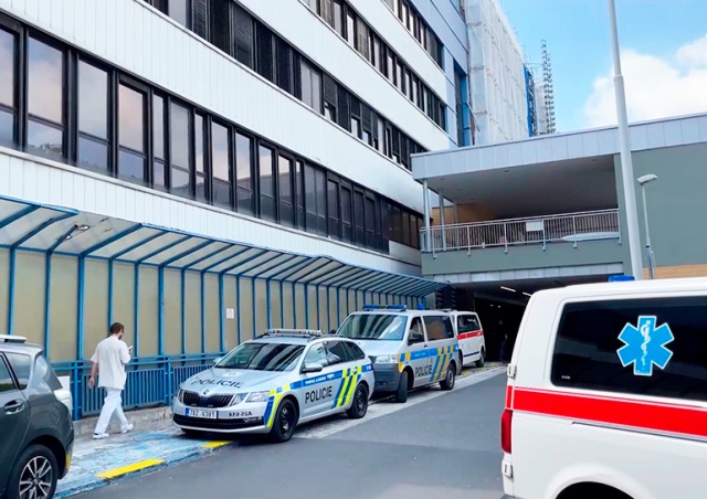 Пациент выбросился из окна пражской больницы «Мотол»