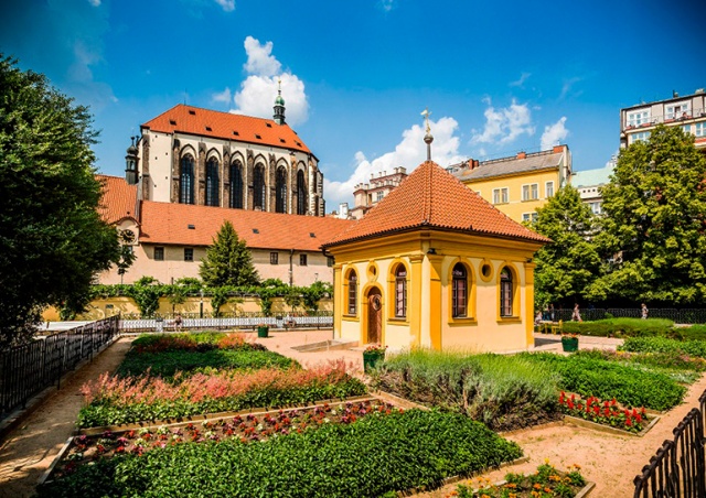Синоптики: выходные в Чехии будут солнечными и теплыми