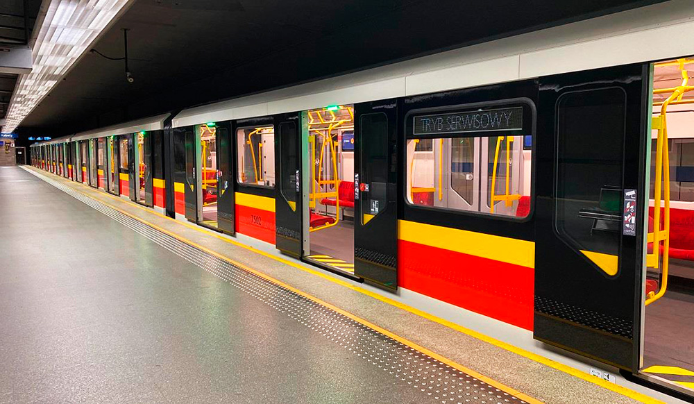 Метро в варшаве