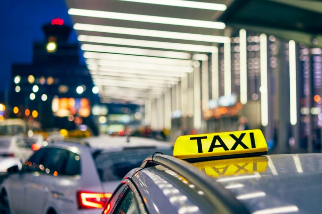 Пражский аэропорт улучшит услугу такси