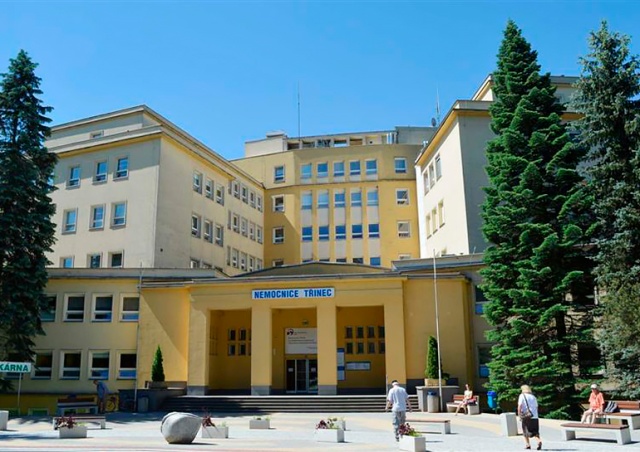 На территории больницы в Чехии произошла стрельба