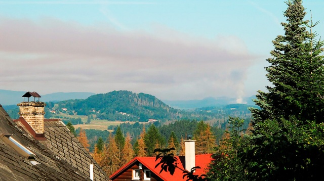 В национальном парке «Чешская Швейцария» горит лес