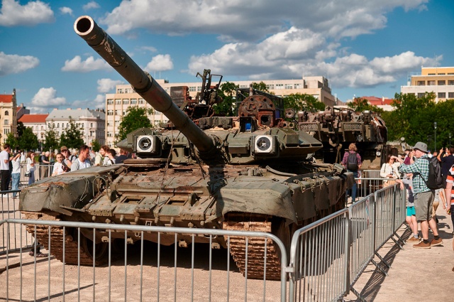 Прага продлила выставку уничтоженной в Украине российской техники