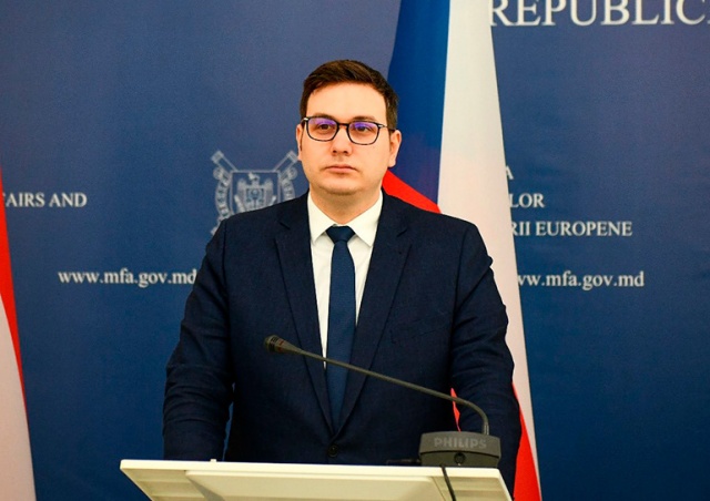 РФ обвинила министра обороны Чехии в поддержке терроризма. Прага вызвала российского посла