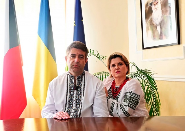 Посол Украины трогательно попрощался с Чехией: видео