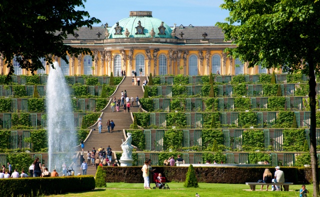 Идея выходного дня: едем смотреть прусский Версаль и дворец Цецилиенхоф