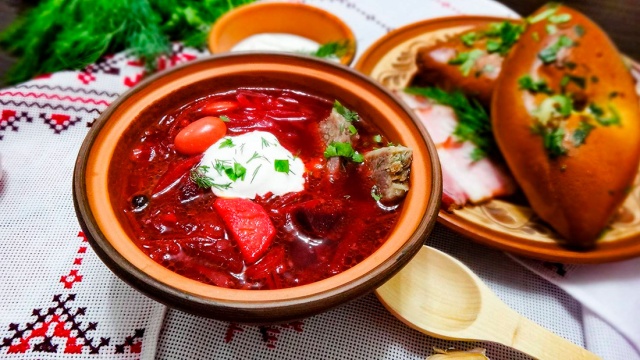 Жителей Праги пригласили на субботний борщ и другие вкусности украинской кухни